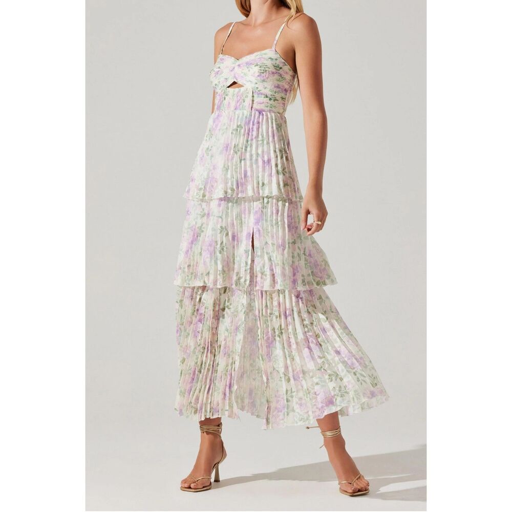ASTR THE LABEL - EMMI FRONT CUTOUT TIERED DRESS- Purple Floral Mesh size S NWT